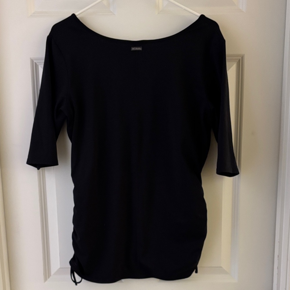 Columbia Black V-Neck Short Sleeve Top - Picture 5 of 6